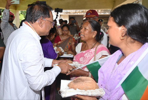 CREATOR: gd-jpeg v1.0 (using IJG JPEG v80), quality = 90